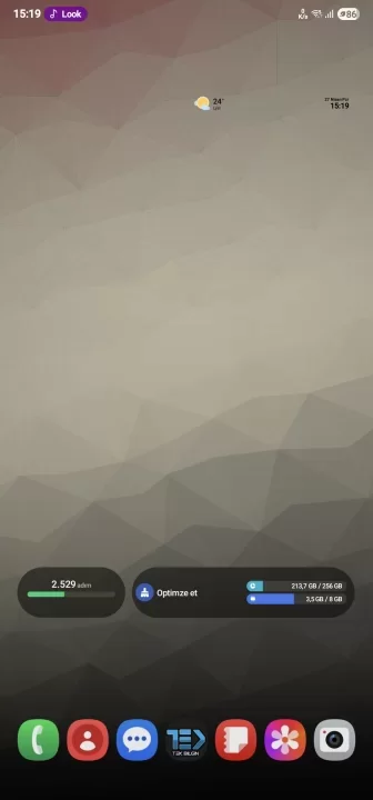 Screenshot_20250427_151930_One UI Home.webp