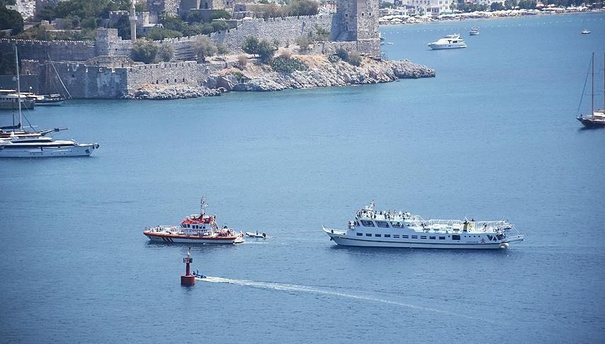 Çeşme ile Sakız Adası arasındaki feribot seferleri durdu: Firmalardan grev kararı