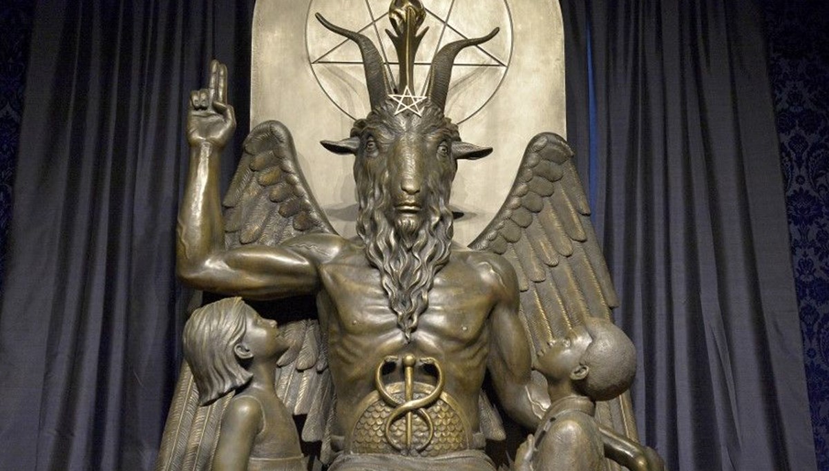 Florida'da yeni din yasası: Satanistler okullara girebilecek mi?