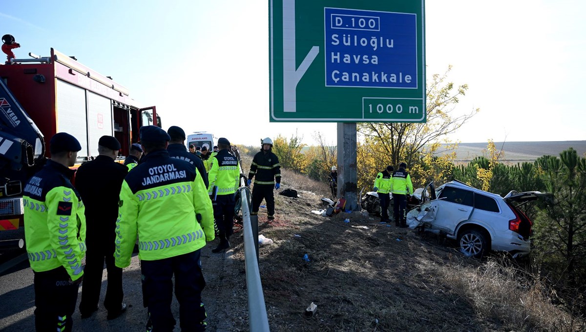 Edirne'de feci kaza: 2 ölü, 3 yaralı