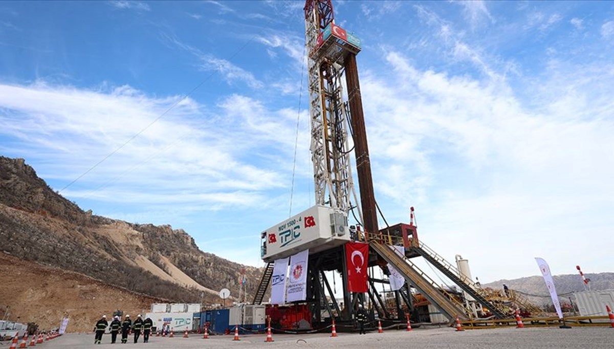 Gabar'da günlük petrol üretimi 37 bin varili aştı