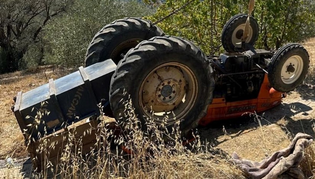 Aydın'da devrilen traktörün sürücüsü öldü