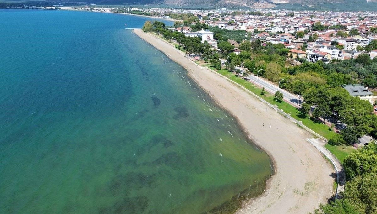 İznik Gölü çekildi: Ortaya çıkanlar herkesi şoke etti