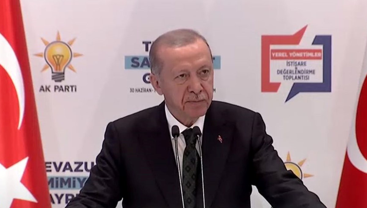 Cumhurbaşkanı Erdoğan'dan Kayseri'deki olaylı gece açıklaması: Vandallıkla sokakları ateşe vermek kabul edilemez