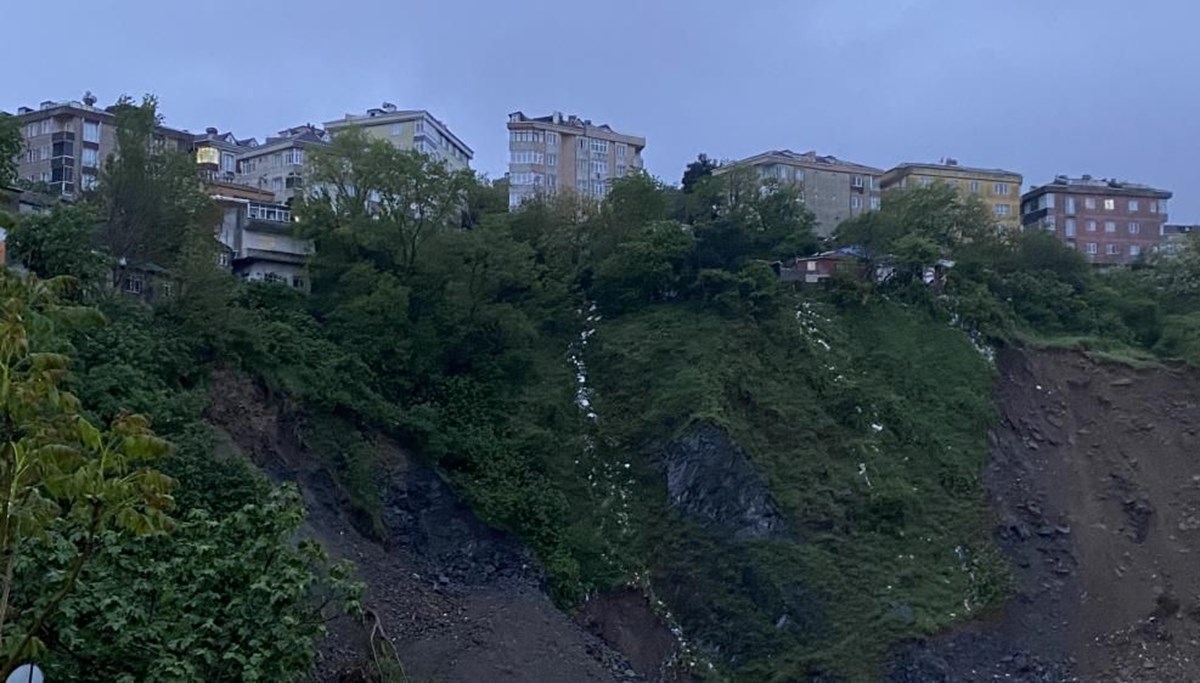 İstanbul Gaziosmanpaşa’da toprak kayması: 30 ev tahliye edildi