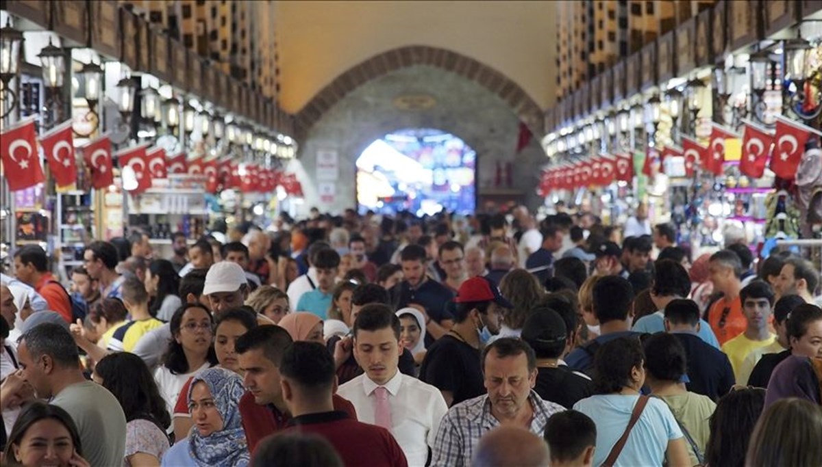 Türkiye'deki kalıcı yabancı sayısı açıklandı | Yüzde 70'i Suriyeli