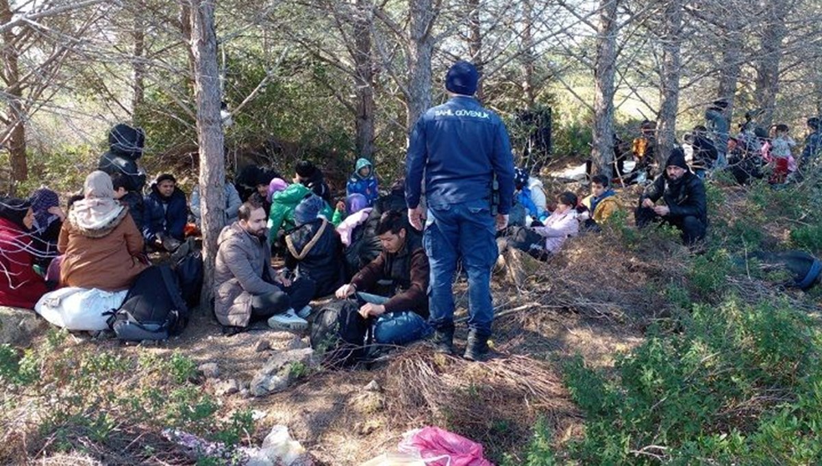 Midilli Adası'na gideceklerdi: Balıkesir'de yakalandılar