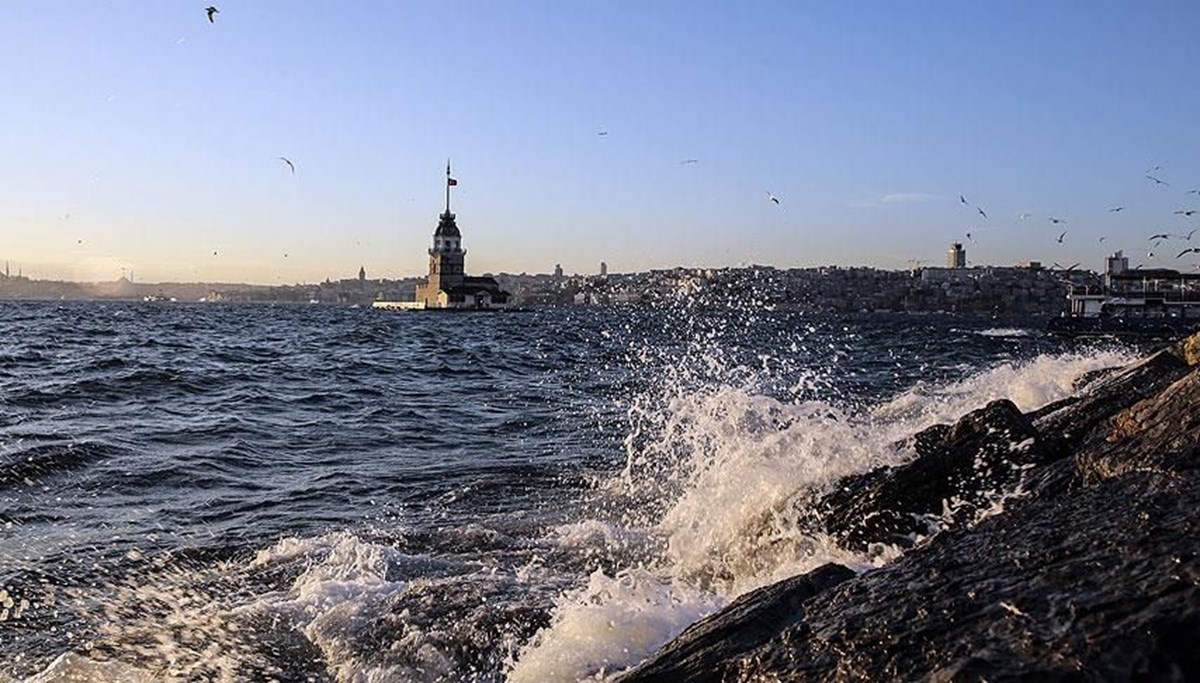 Bugün hava nasıl olacak? Kuvvetli rüzgara dikkat! (İstanbul, Ankara, İzmir hava durumu)