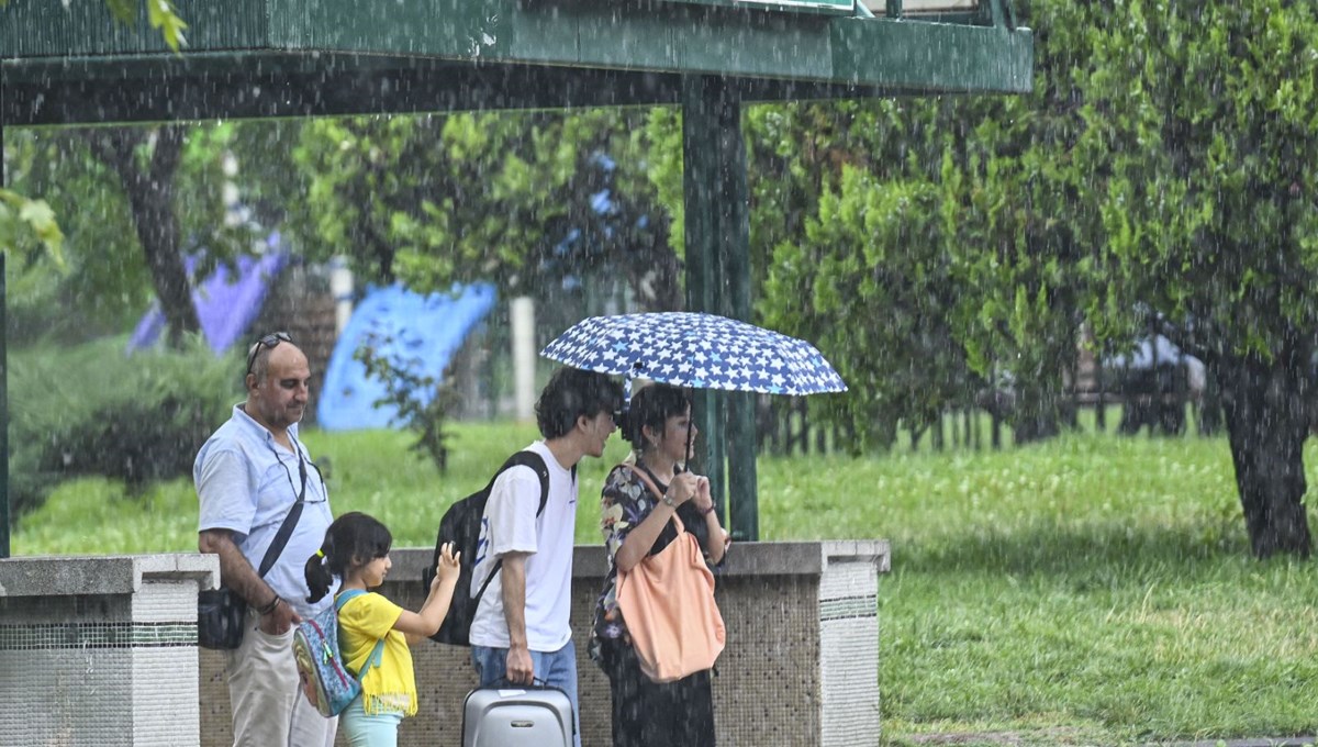 Bu illerde yaşayanlar dikkat! Meteoroloji uyardı: Sağanak yağış çok kuvvetli geliyor