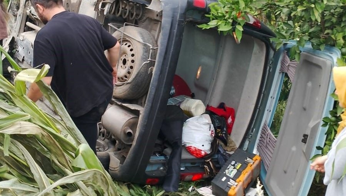 Ordu'da minibüs ile kamyonet çarpıştı: 17 yaralı