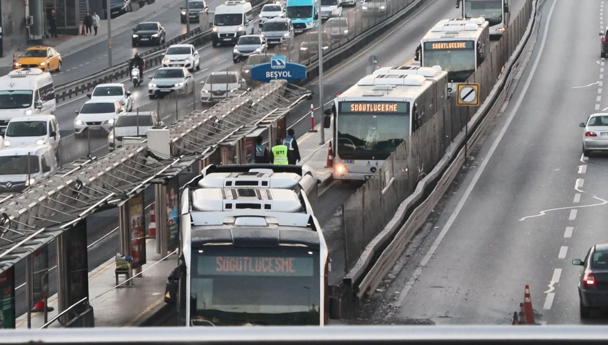 Beşyol metrobüs durağında 45 gün sürecek yenileme çalışması