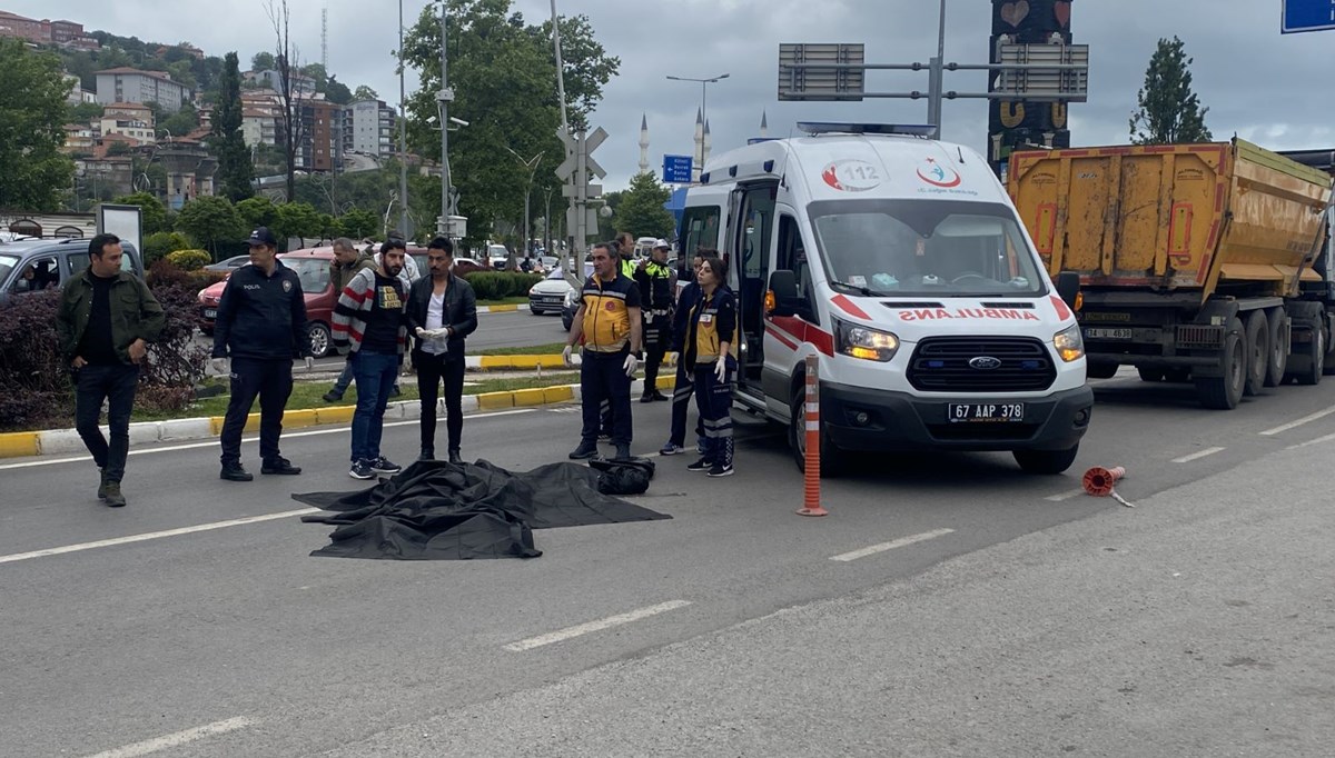 Yaya geçidinde kamyonun çarptığı kadın hayatını kaybetti