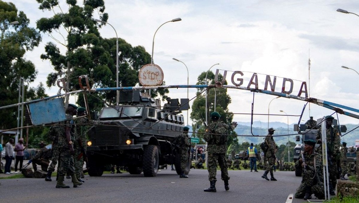 Uganda 2 binbaşıyı korkak oldukları için ordudan attı