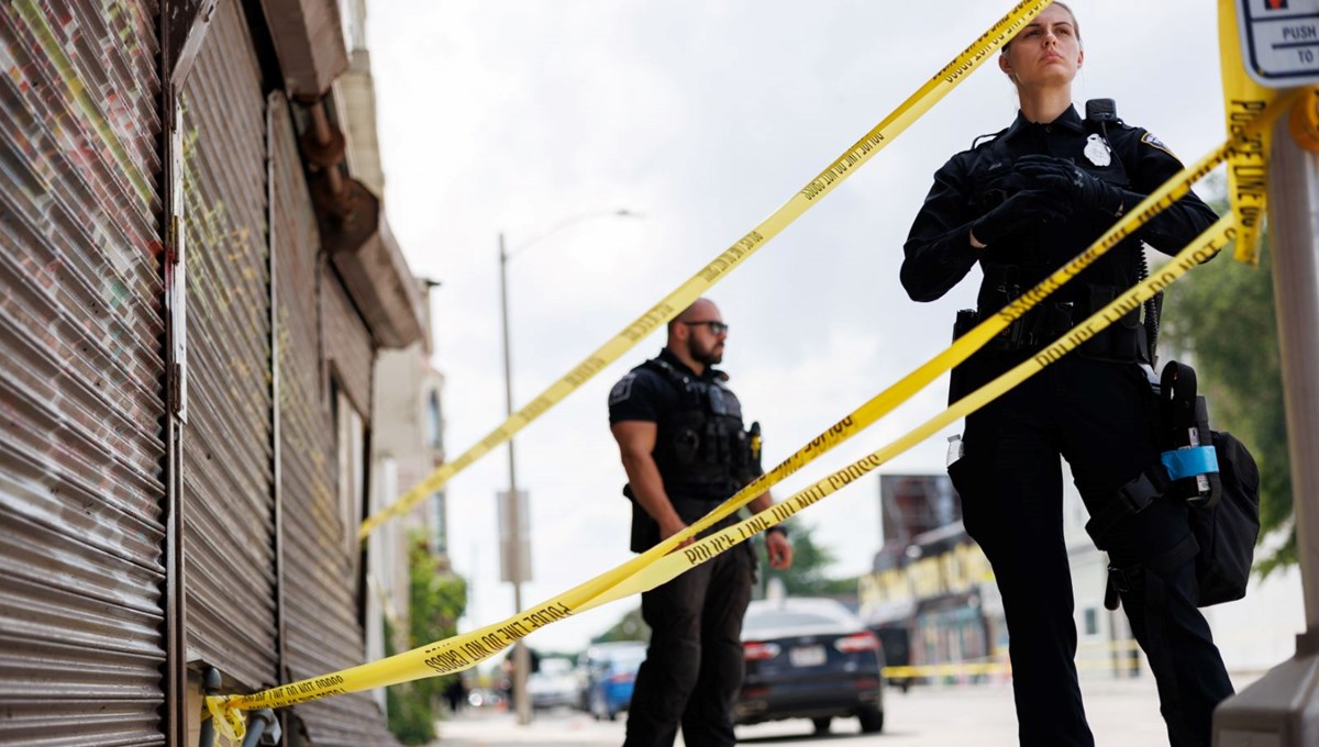 ABD'de eller tetikte: Cumhuriyetçilerin kongresinin yakınlarında polis, bir kişiyi vurarak öldürdü