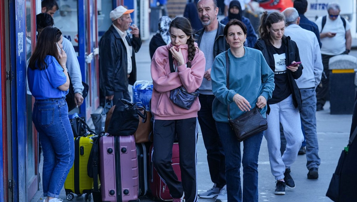 İstanbul Otogarı'nda bayram yoğunluğu