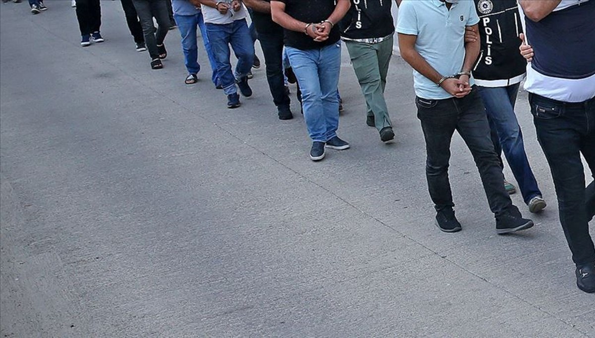İstanbul'da FETÖ operasyonu: 38 gözaltı