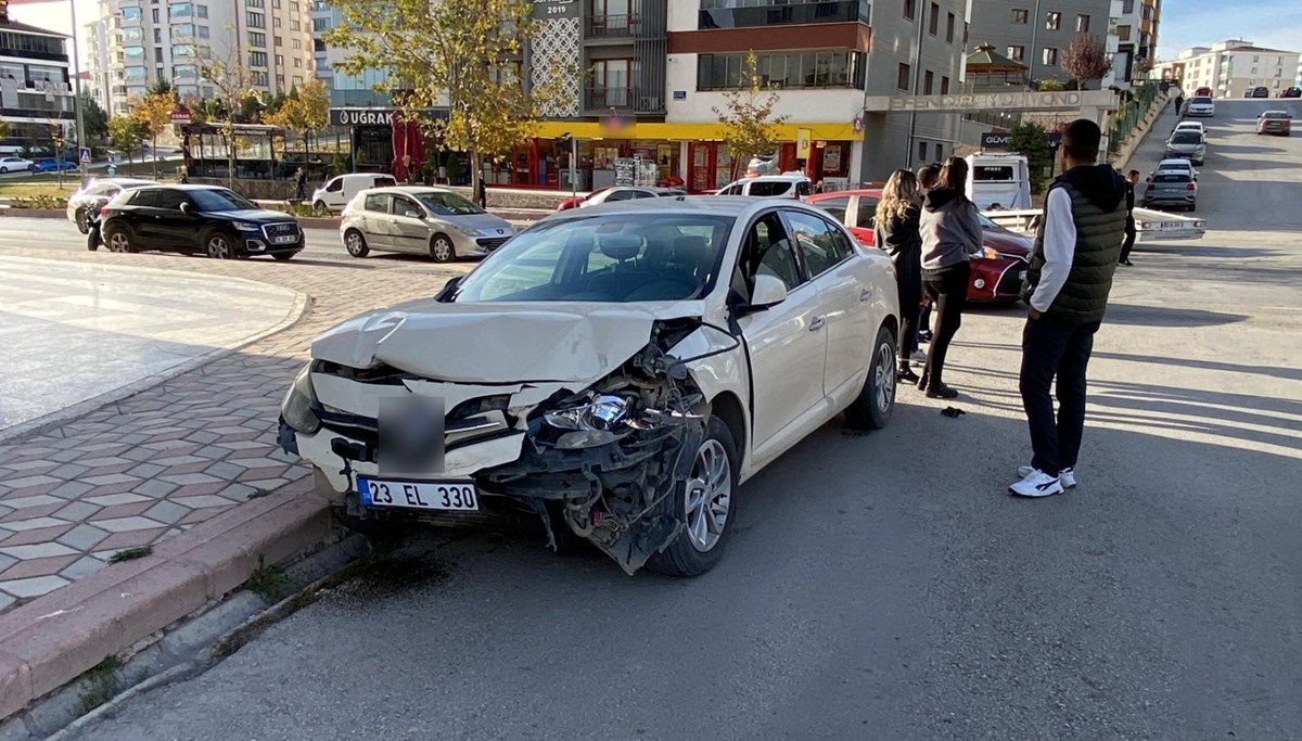 Elazığ’da trafik kazası: 2 yaralı