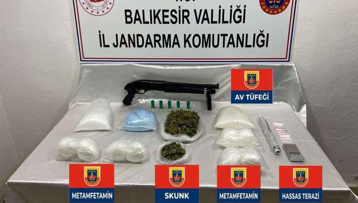 Balıkesir'de uyuşturucu operasyonu: 5 gözaltı