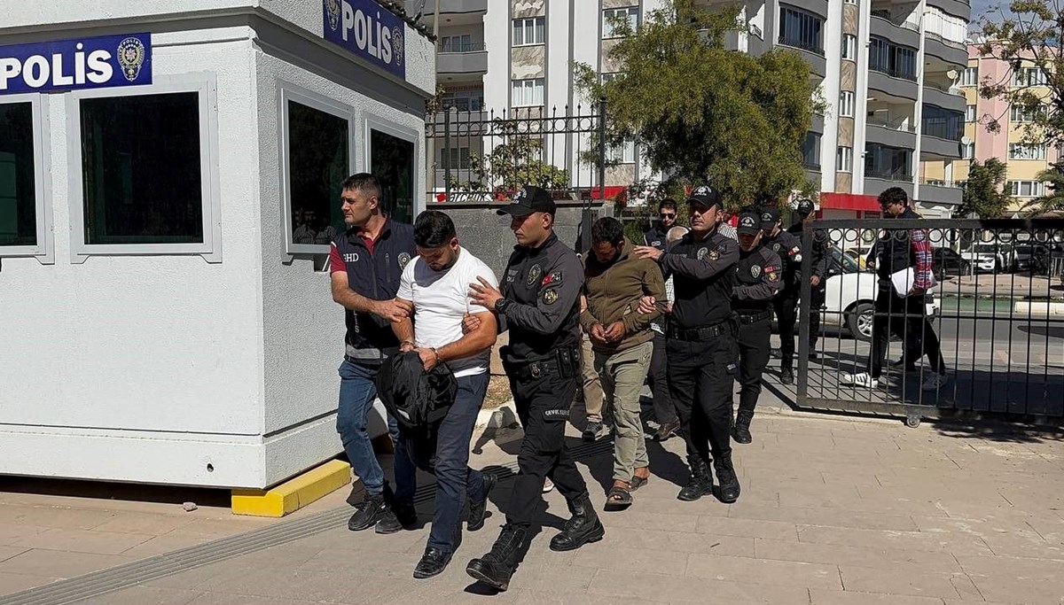 Kilis'te göçmen kaçakçılığı yapan 5 organizatör tutuklandı