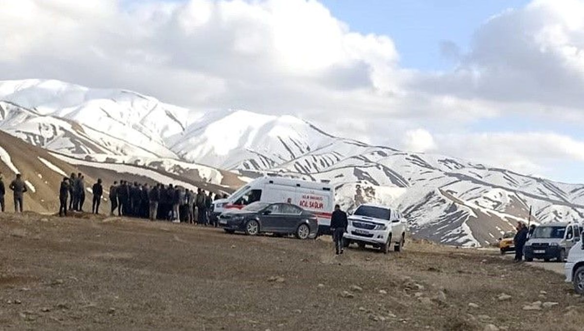 29 yaşındaki genç otomobilde kafasından vurulmuş halde ölü bulundu