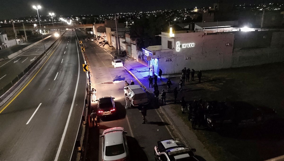 Meksika'da gece kulübüne kanlı baskın