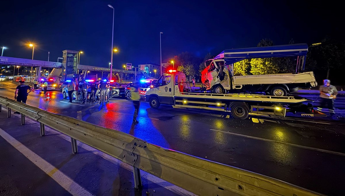 Küçükçekmece’deki trafik kazasında 1’i ağır 5 kişi yaralandı