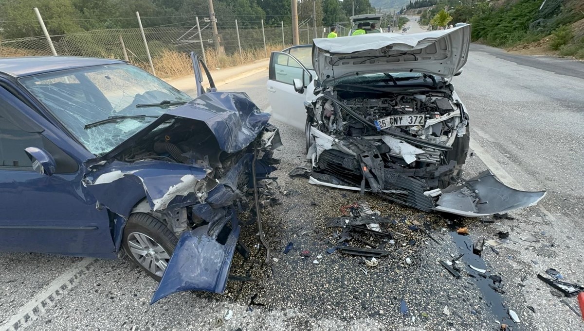 Bilecik'teki trafik kazasında 1 kişi öldü, 2 kişi yaralandı