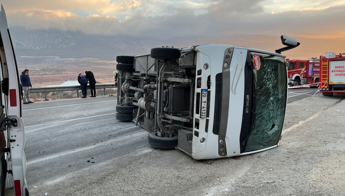 Denizli'de işçi servisi devrildi: 2 ölü, 15 yaralı