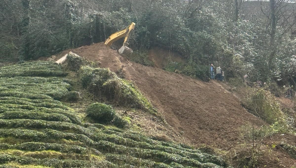 Trabzon'da içme suyu hattı çalışmasında göçük: 3 işçi yaşamını yitirdi