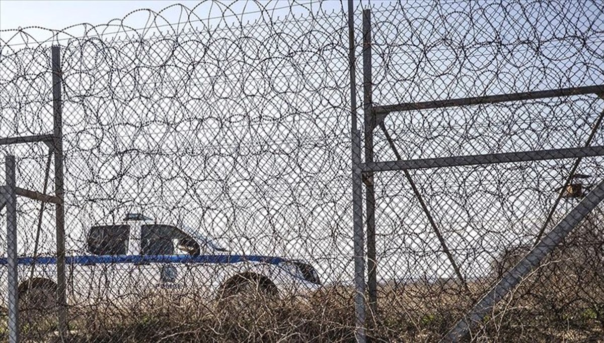 Yunanistan'dan Meriç Nehri kıyısına 35 kilometrelik ilave çelik çit