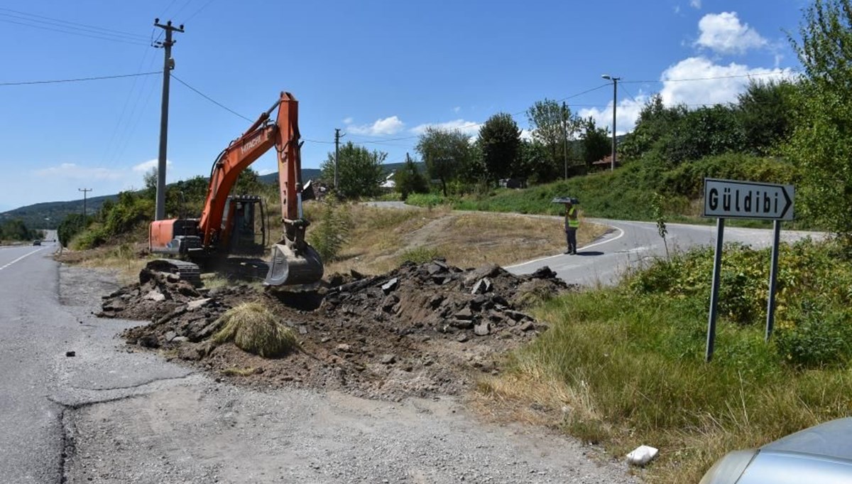 “Tapulu arazim” dedi, mahalle girişini trafiğe kapattı