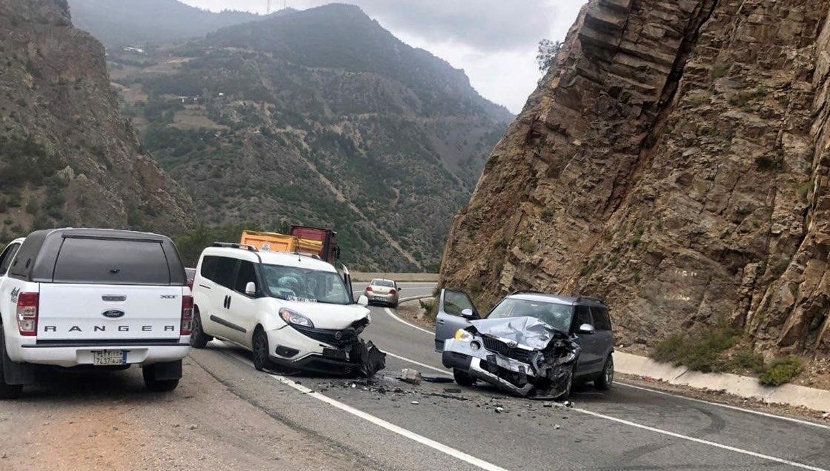 Gümüşhane'de trafik kazası: 4 yaralı