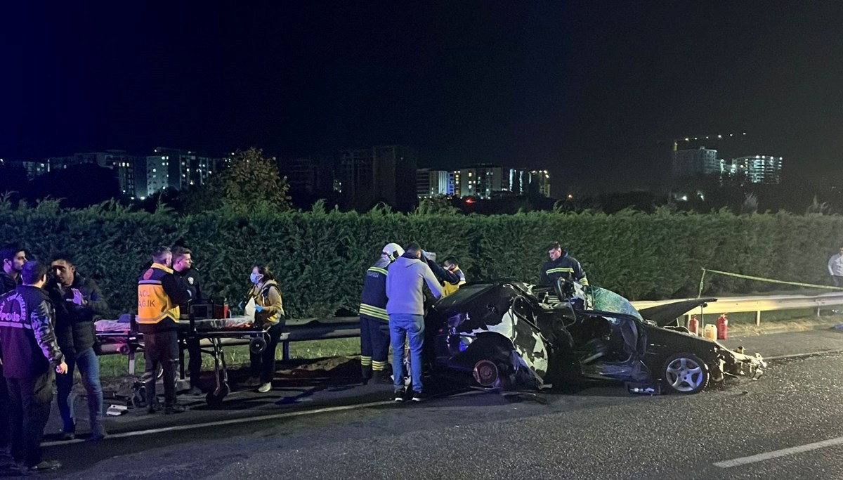 Tekirdağ'da otomobil bariyerlere çarptı: 1 ölü, 1 yaralı