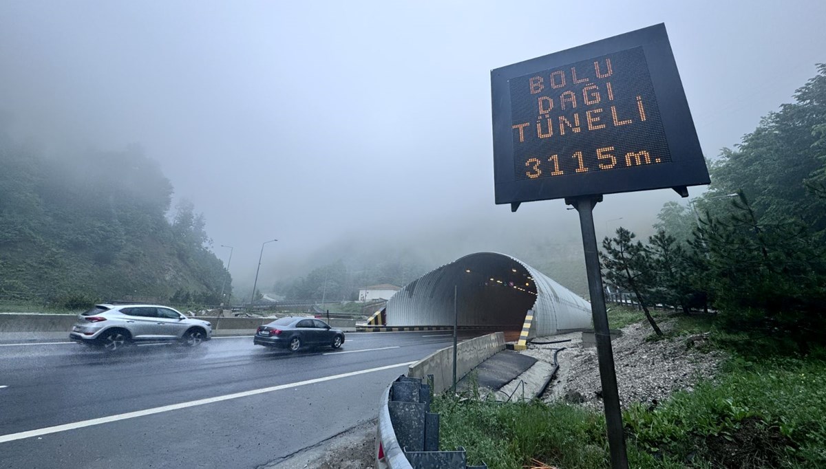 Bolu Dağı'nda sis ve sağanak etkili oldu