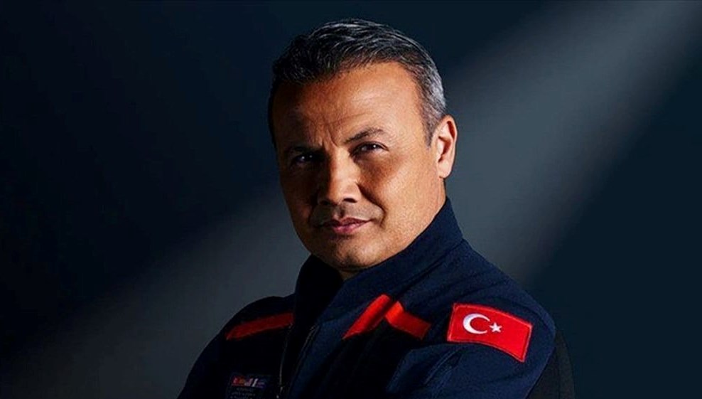 Alper Gezeravcı Uzay Komutanlığı'na atandı