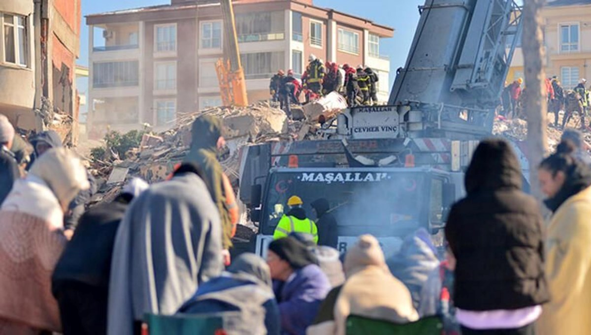 Diyarbakır, Gaziantep ve Şanlıurfa'da çöken binalarla ilgili 41 gözaltı