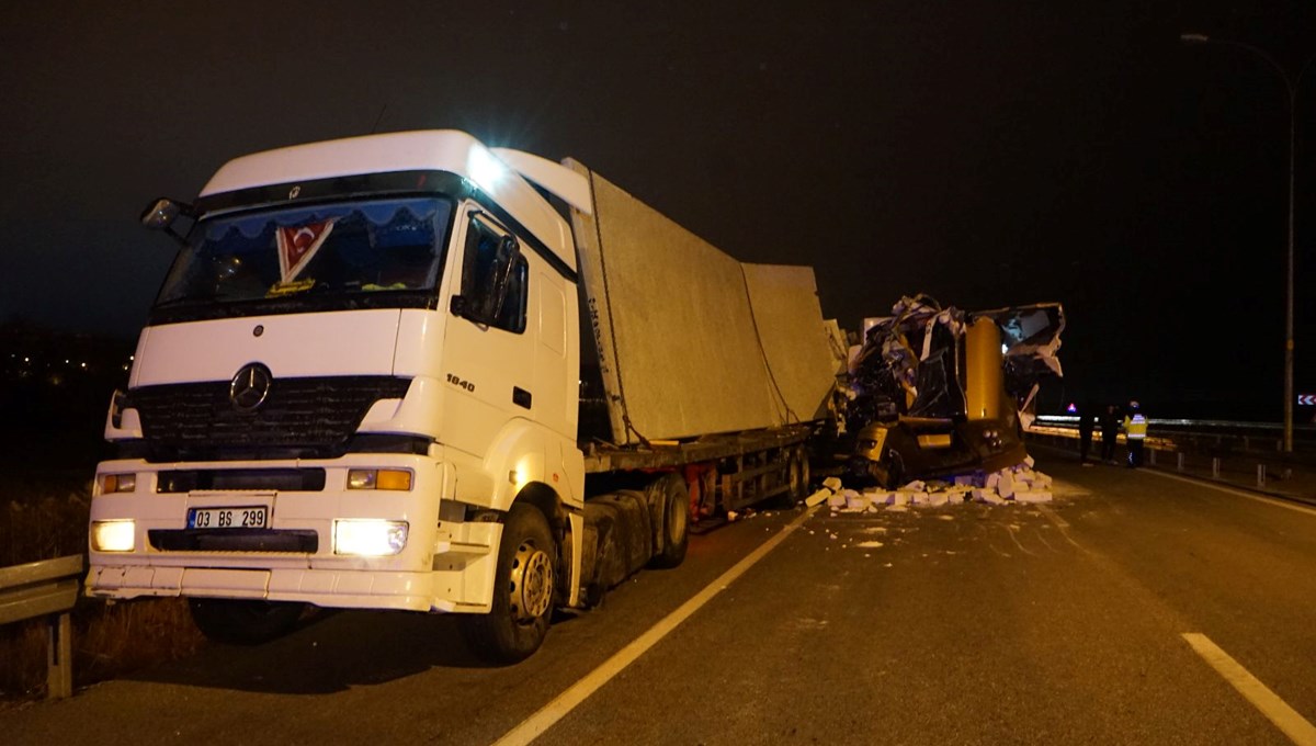 Kütahya'da TIR kazası: 2 yaralı