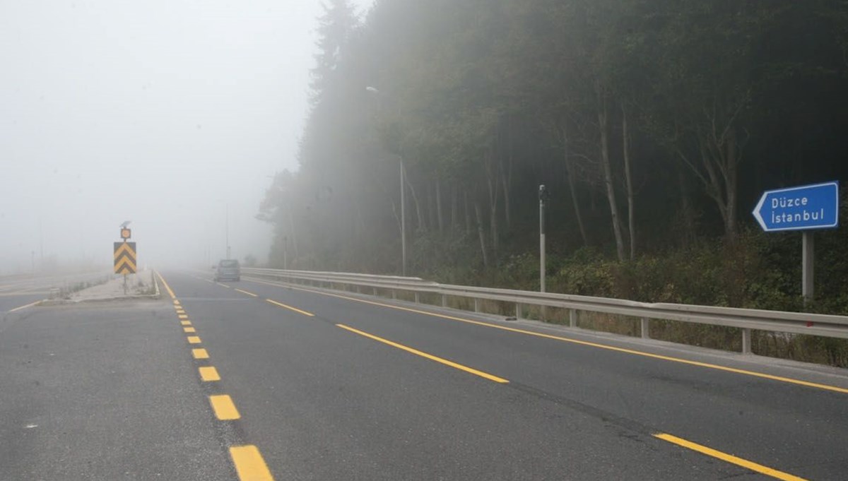 Bolu Dağı’nda sis görüş mesafesini düşürdü