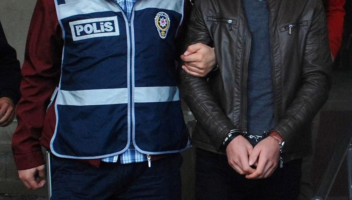 Edirne'de polis memuruna yumruk atan TIR sürücüsü tutuklandı