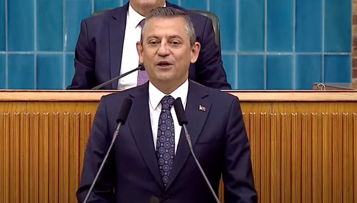 CHP lideri Özgür Özel'den adaylık tartışması uyarısı: Hiçbir arkadaşımın tartışmaya dahil olmasını doğru bulmam