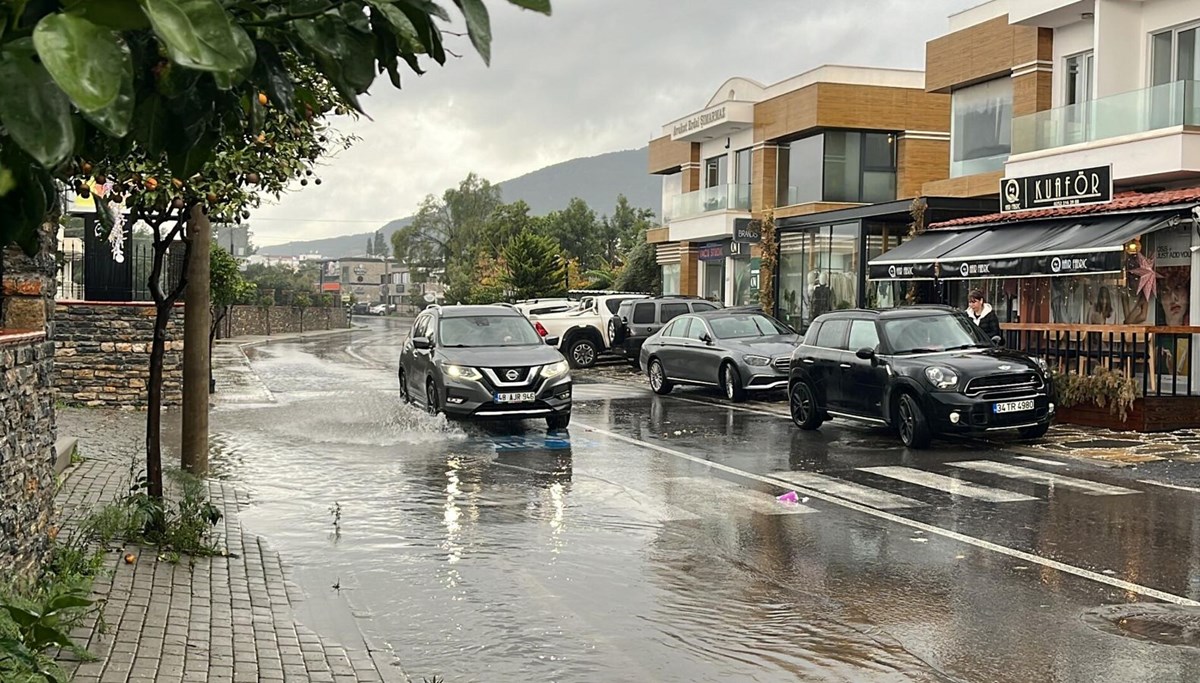 Bodrum’da sağanak etkili oldu