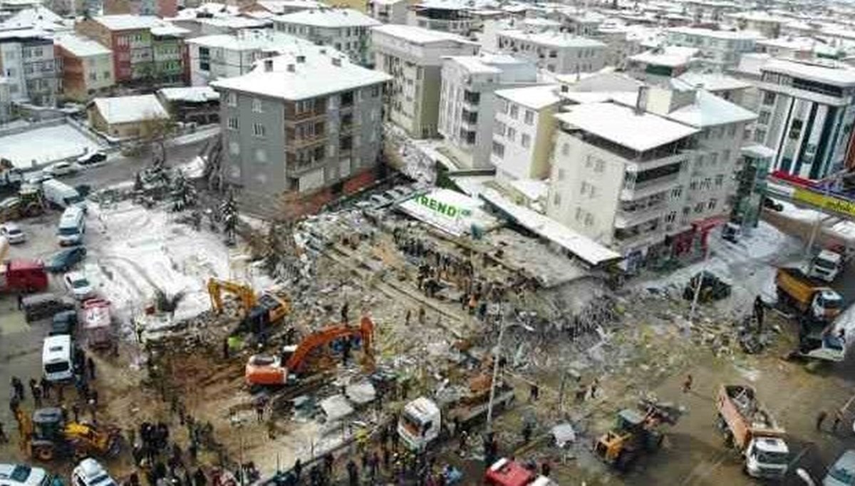 Depremde 31 kişiye mezar olan rezidans davasında tutuklu kalmadı