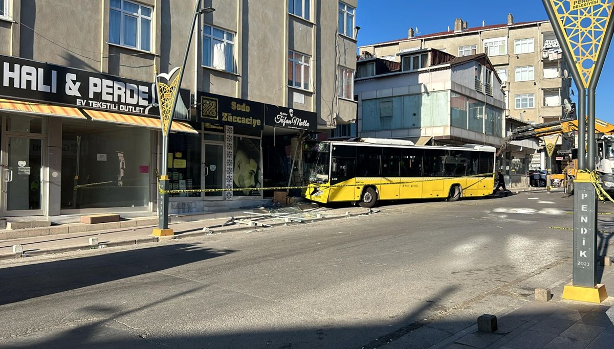 Pendik'te İETT otobüsü iş yerine girdi: 6 yaralı