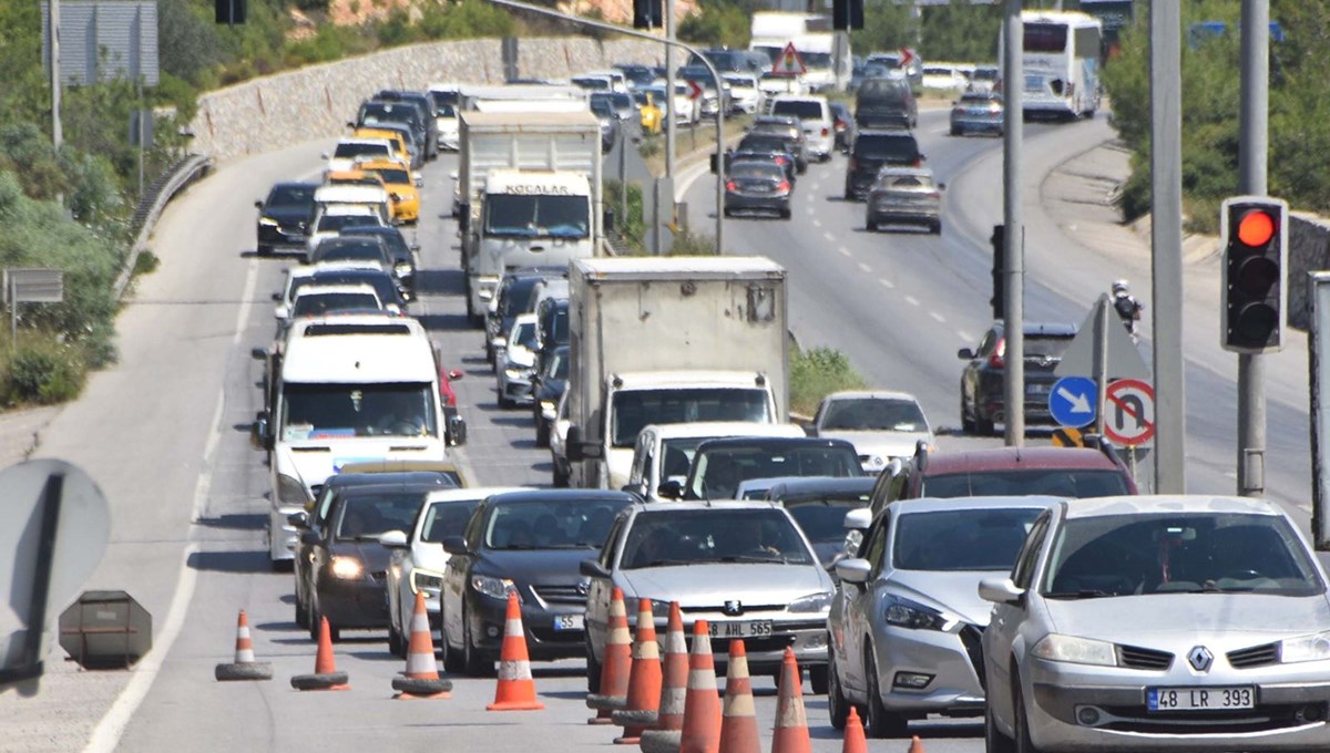 Bodrum’a 4,5 günde 100 bin araç giriş yaptı