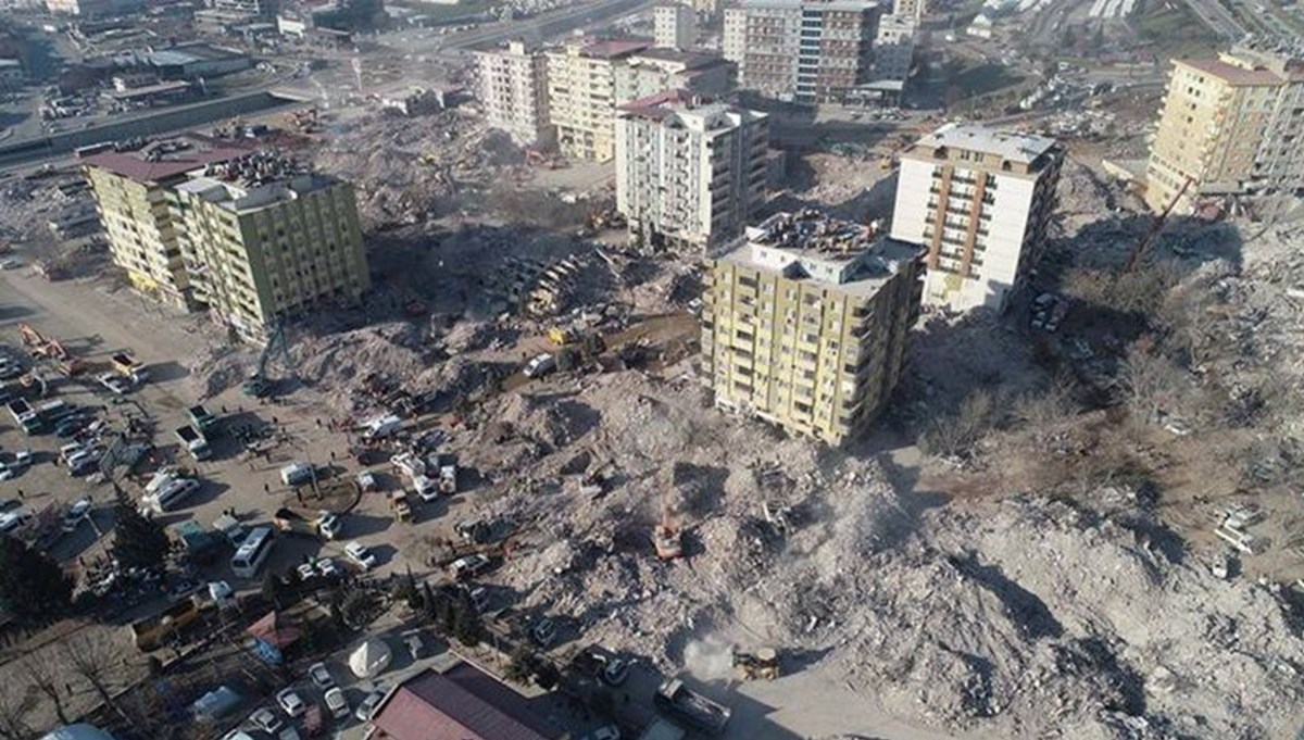 Ebrar Sitesi'nin kurucusu kendini savundu! Yer çürüktü, deprem de beklenenden büyüktü