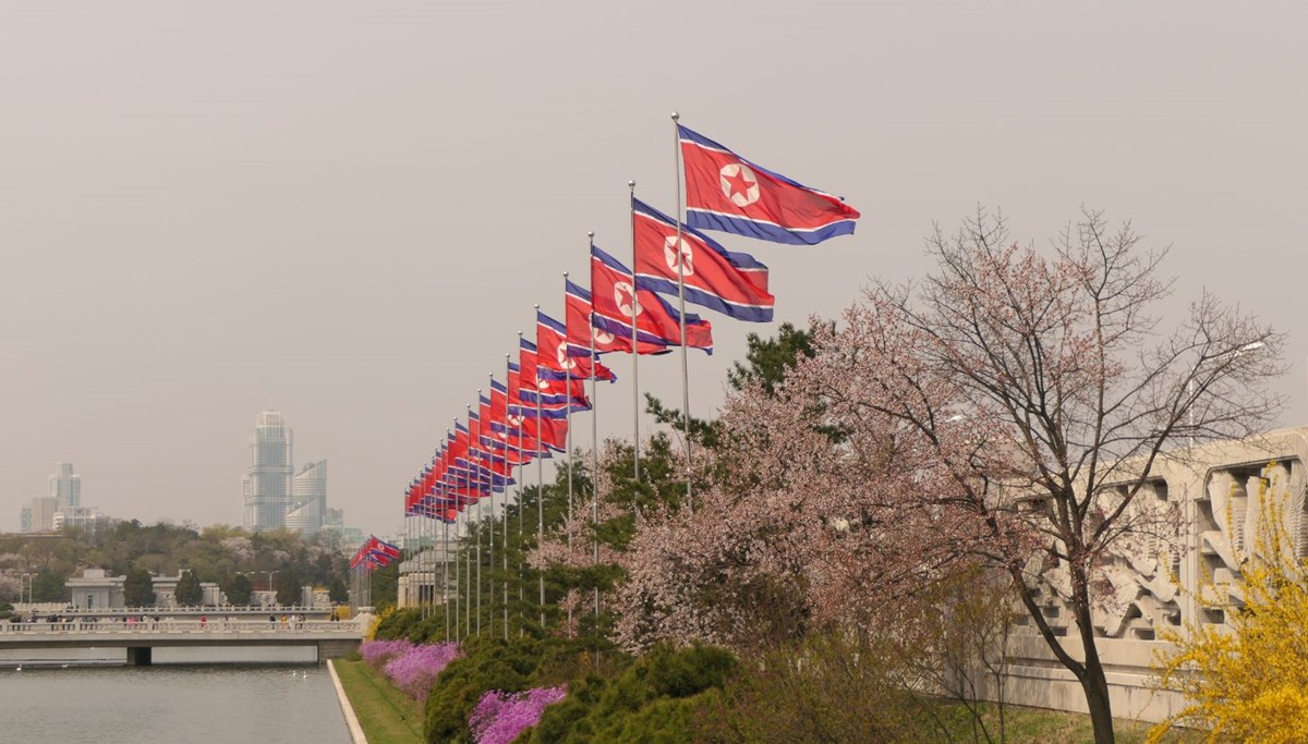 Kuzey Kore Nepal'deki büyükelçiliğini de kapattı