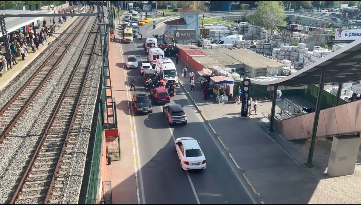 İstanbul’da motosiklet yayaların arasına daldı: 4 yaralı