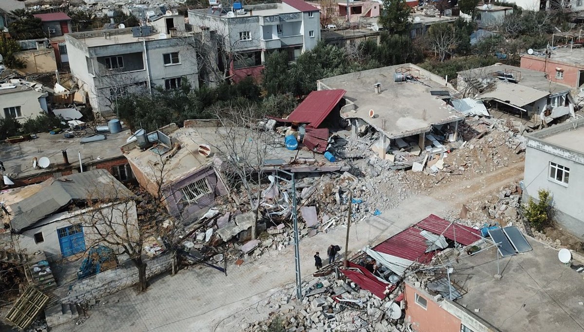 Bakanlık duyurdu: Deprem bölgesinde elektrik ve doğalgaz hatlarında sorun yok