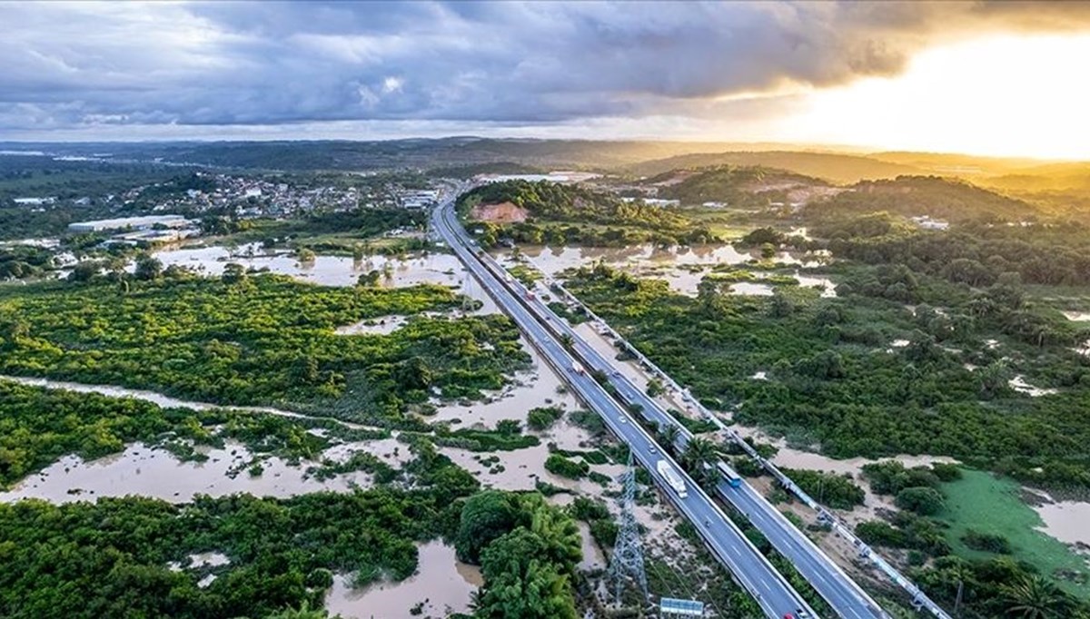 Brezilya'da şiddetli yağışların yol açtığı sellerde 6 kişi öldü