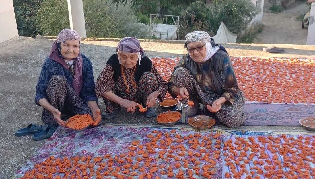 90 yaşındaki 3 arkadaş uzun yaşamın sırrını paylaştı: 